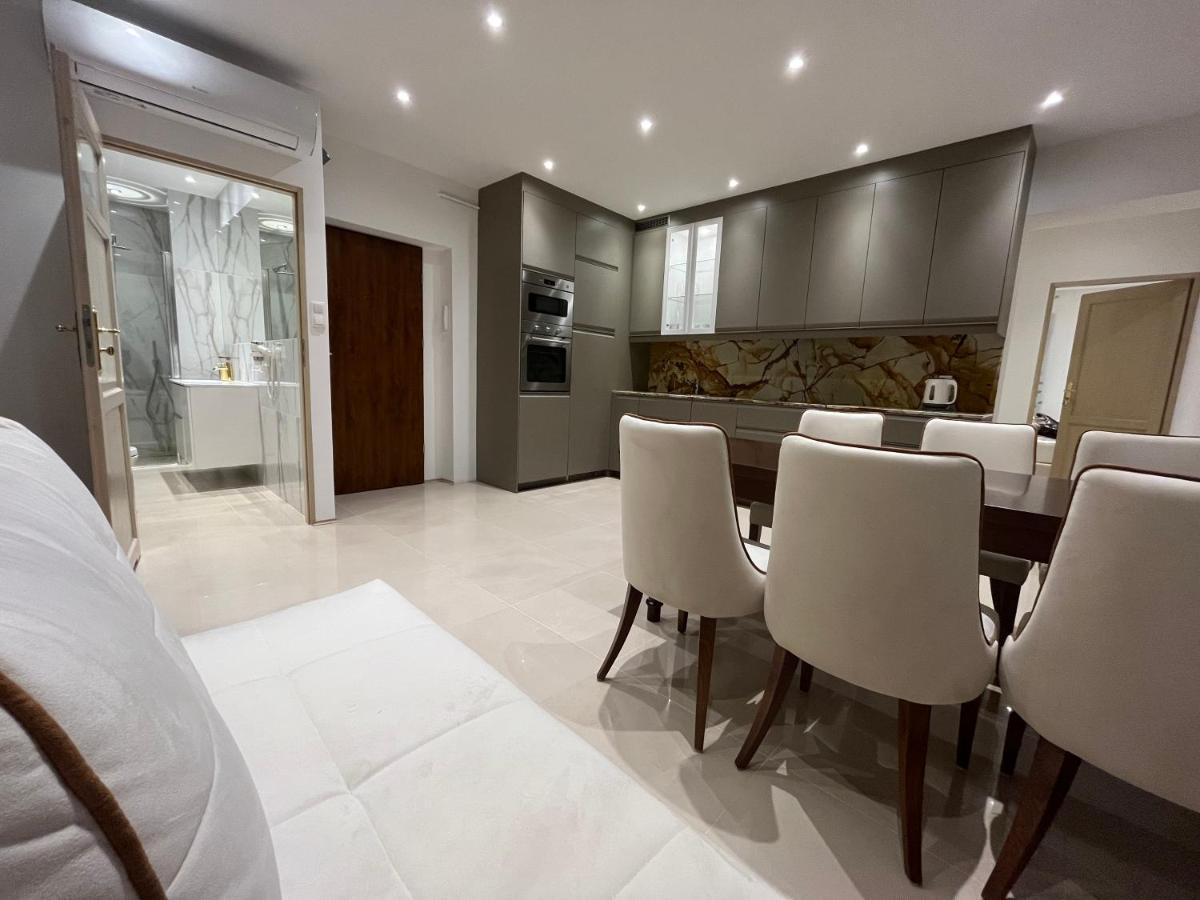 Villa La Val, Apartamenty Wałbrzych Εξωτερικό φωτογραφία