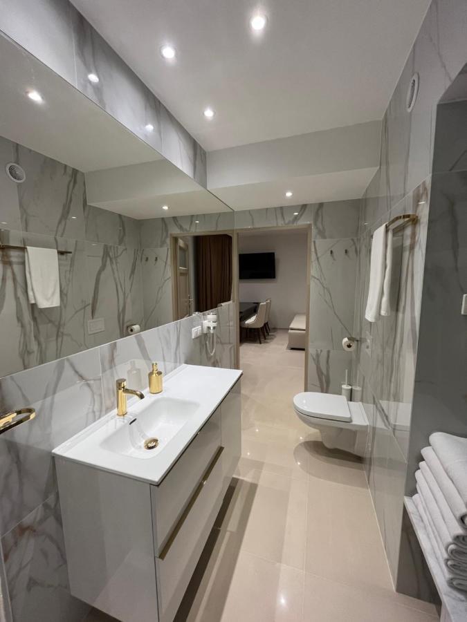 Villa La Val, Apartamenty Wałbrzych Εξωτερικό φωτογραφία