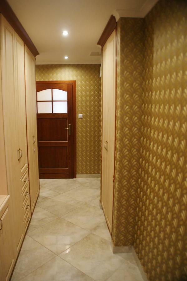 Villa La Val, Apartamenty Wałbrzych Εξωτερικό φωτογραφία