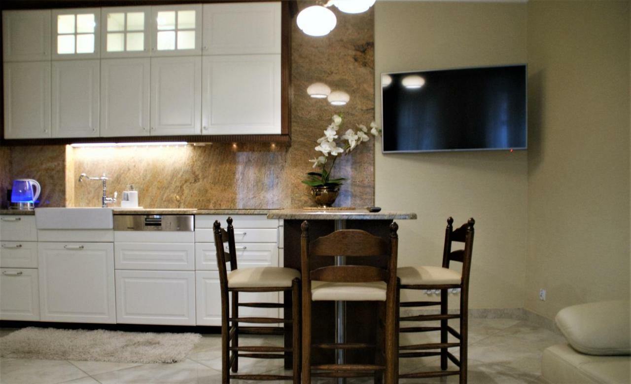 Villa La Val, Apartamenty Wałbrzych Εξωτερικό φωτογραφία